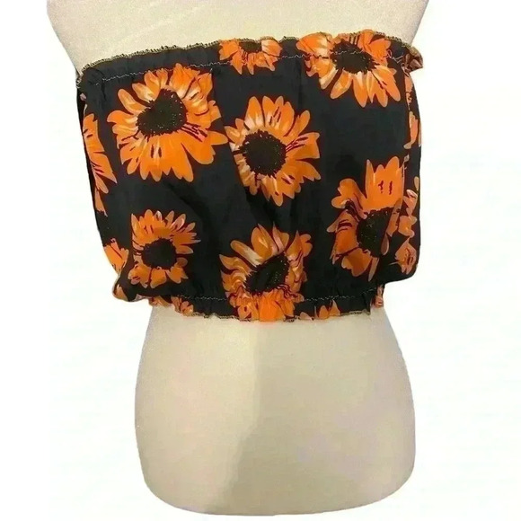 SHEIN flower tube top with elastic top & bottom in navy with floral design LARGE - Picture 2 of 5